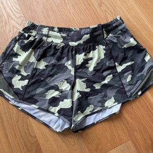 Lululemon hotty hot shorts